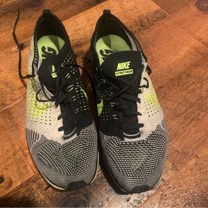MOVING SALE MAKE AN OFFER Mens Nike Flyknit Racer Sail Volt Black size 10